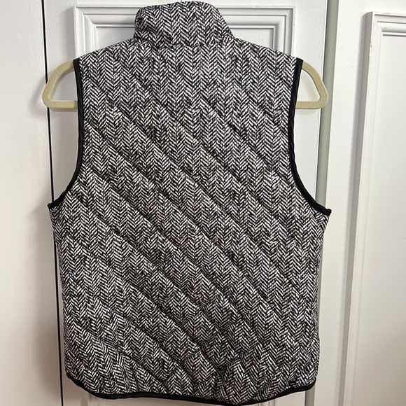 Women’s Houndstooth Vest - Picture 2 of 5